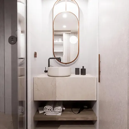 Enorme Epavli Boutique 酒店 3*