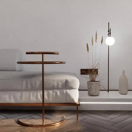 Enorme Epavli Boutique