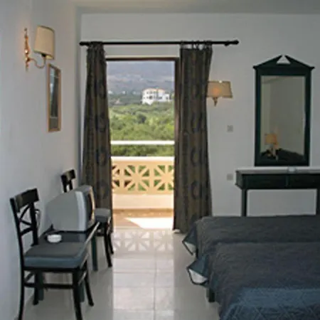 Hotell Enorme Epavli Boutique 3*