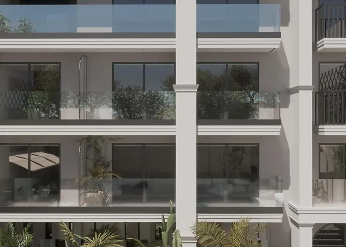 Enorme Epavli Boutique