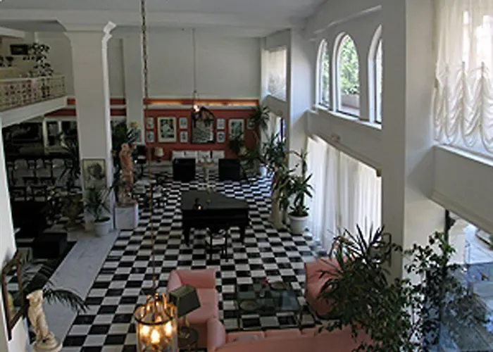 Enorme Epavli Boutique Hotel 3*