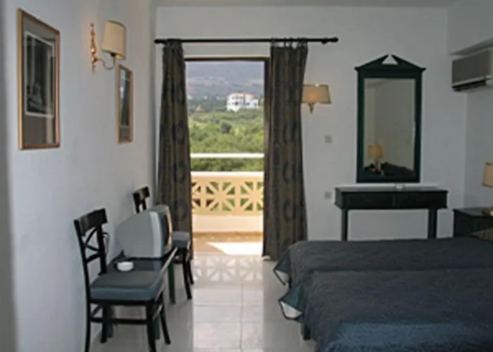 Hotel Enorme Epavli Boutique 3*